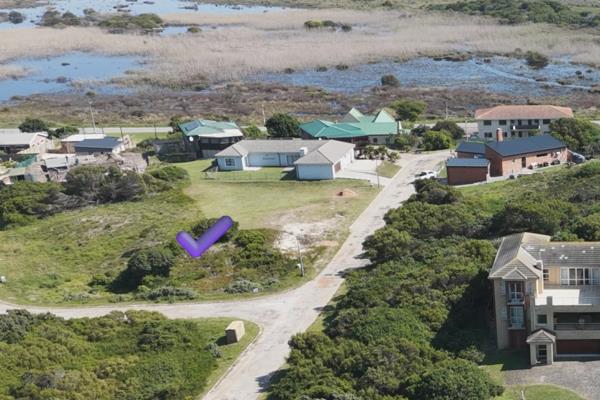 767 m² Land