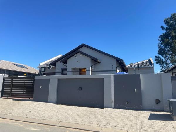 5 Bedroom House