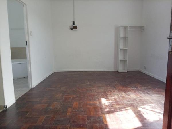 Bachelor apartment
