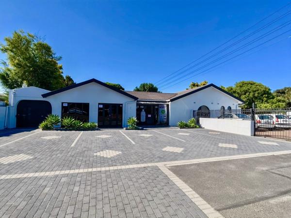 6 Bedroom House