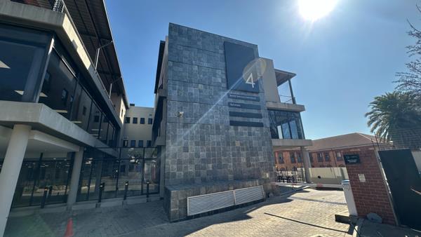 315 m² Office Space