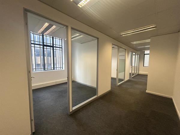 171 m² Commercial space