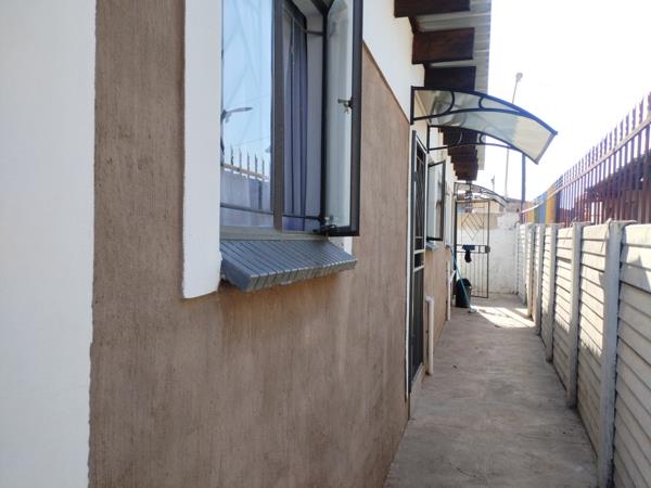 2 Bedroom House