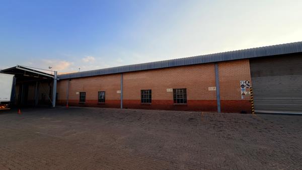 609 m² Industrial space