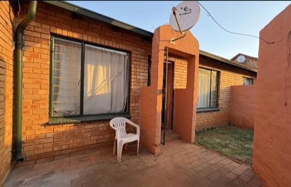 2 Bedroom Townhouse