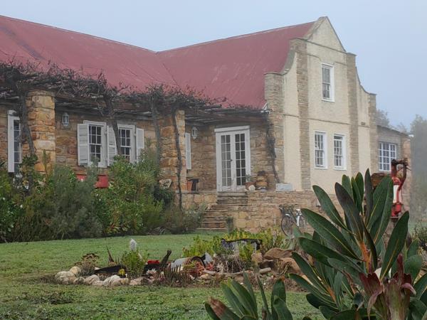 6 Bedroom House