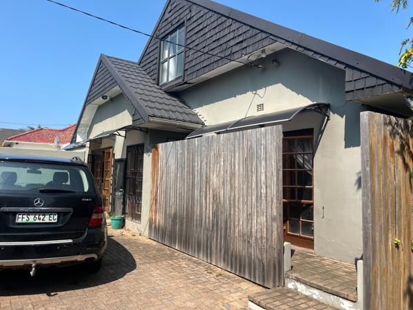 6 Bedroom House