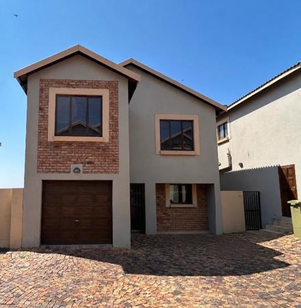3 Bedroom Townhouse