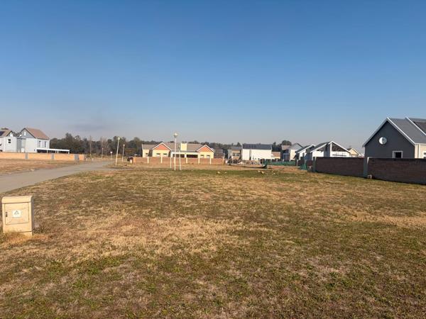 500 m² Land