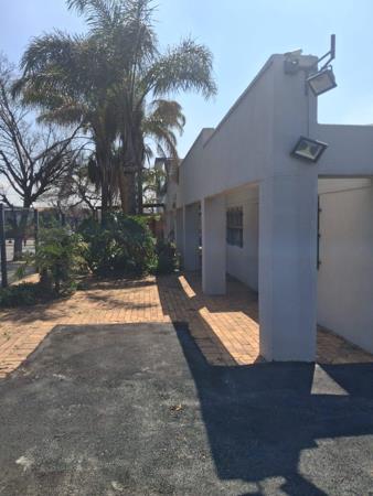 8 Bedroom House