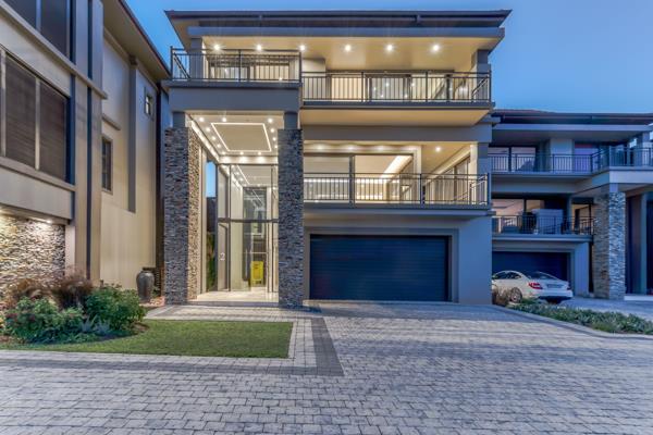 4 Bedroom Townhouse