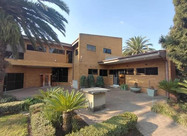 35 000 m² Commercial space