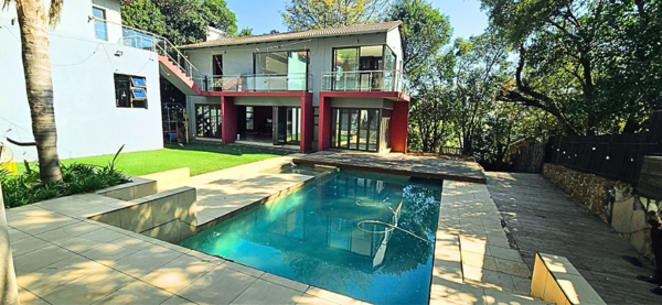 6 Bedroom House