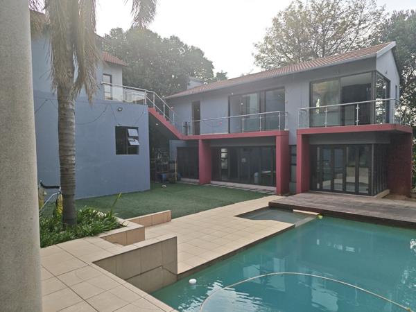 6 Bedroom House