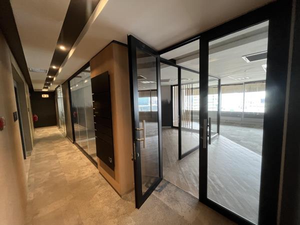 89 m² Commercial space