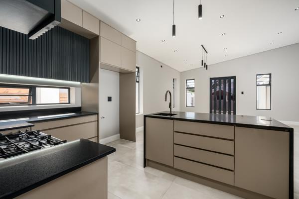 4 Bedroom Townhouse