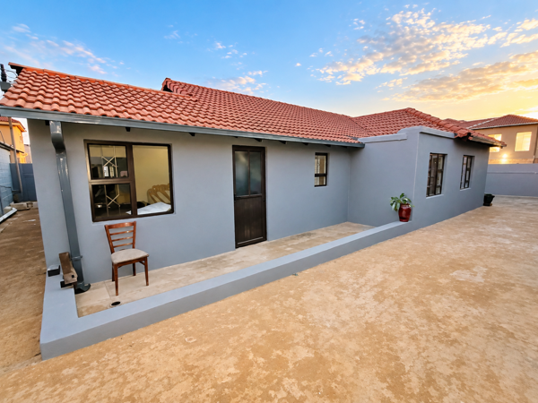 2 Bedroom House