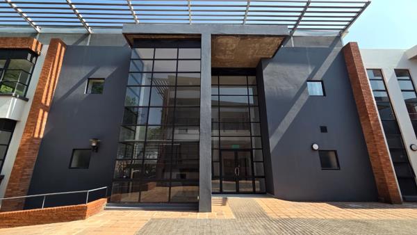 122 m² Commercial space