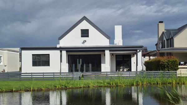 5 Bedroom House