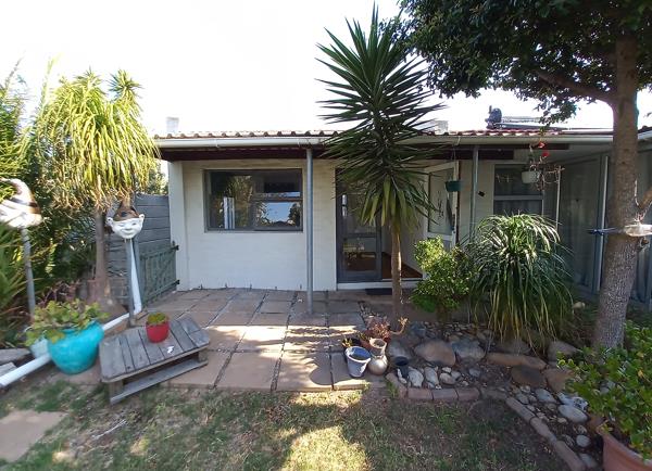 1 Bedroom Garden Cottage
