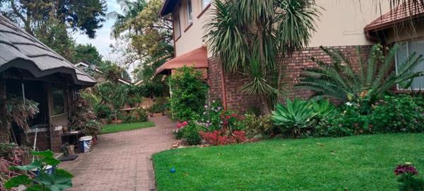 6 Bedroom House