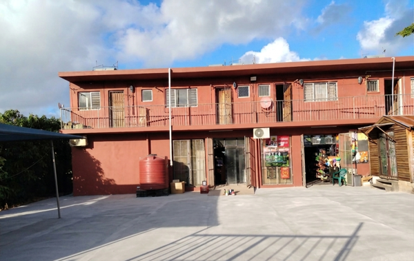 698 m² Commercial space
