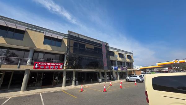564 m² Commercial space