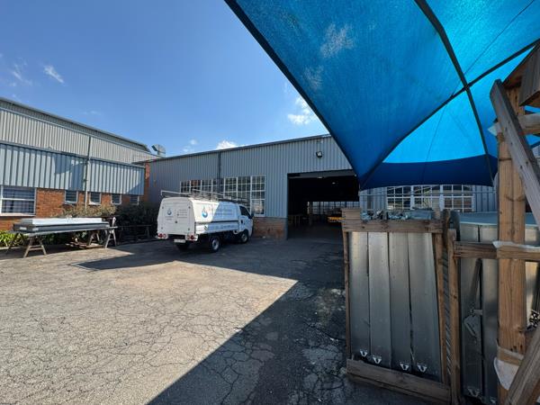742 m² Industrial space