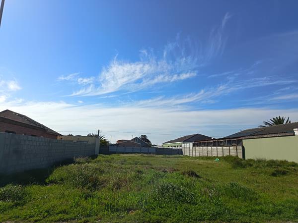 496 m² Land