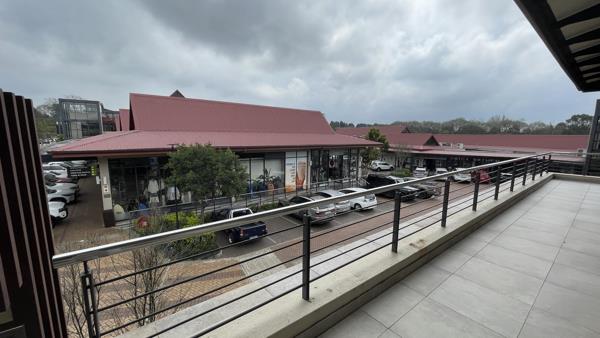 374 m² Commercial space