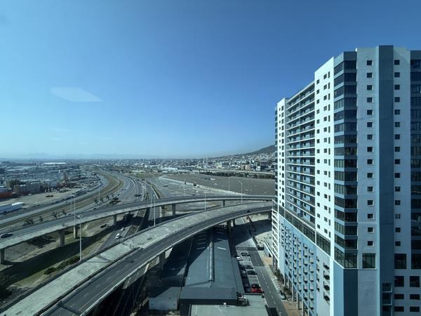 1 686 m² Commercial space
