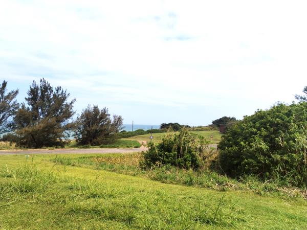 1 012 m² Land