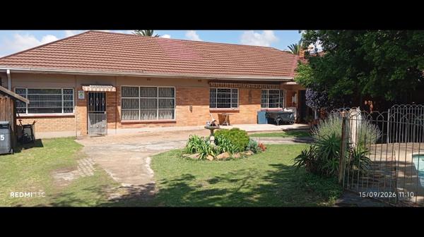6 Bedroom House