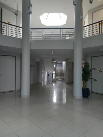 1 069 m² Commercial space