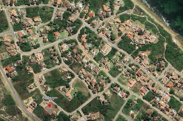 800 m² Land