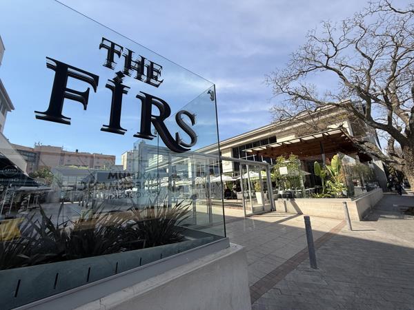 464 m² Retail Space