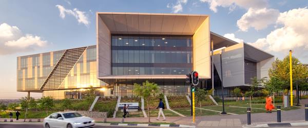 599 m² Commercial space
