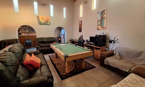 5 Bedroom House