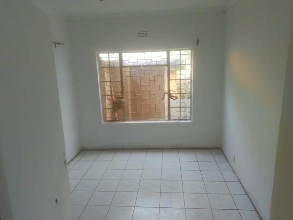 1 Bedroom House