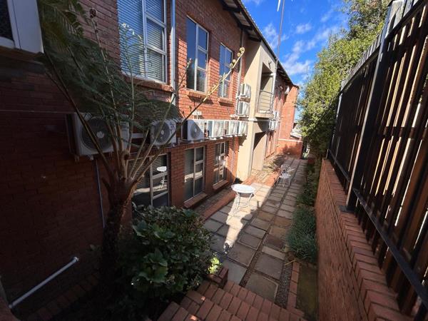 98 m² Commercial space