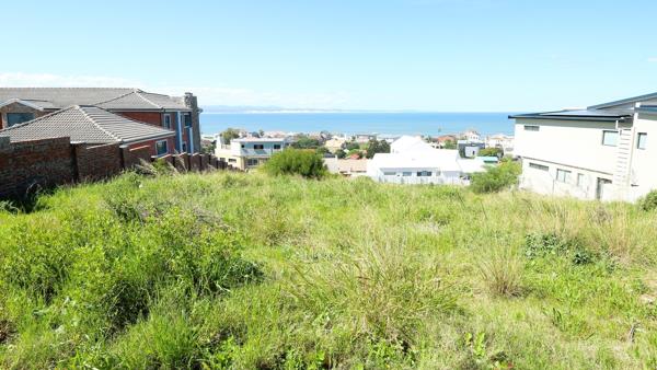 1 504 m² Land