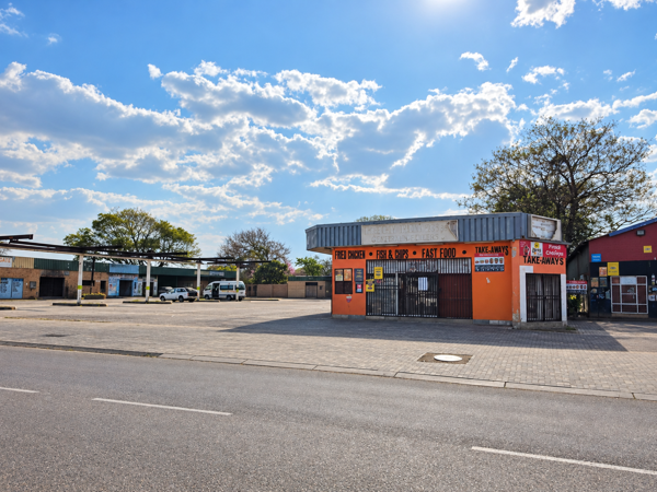 648 m² Retail Space