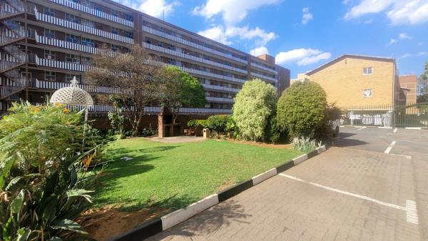 1.5 Bedroom Flat