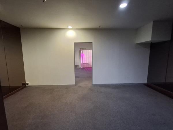 184 m² Commercial space