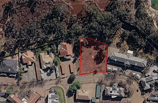 2 564 m² Land