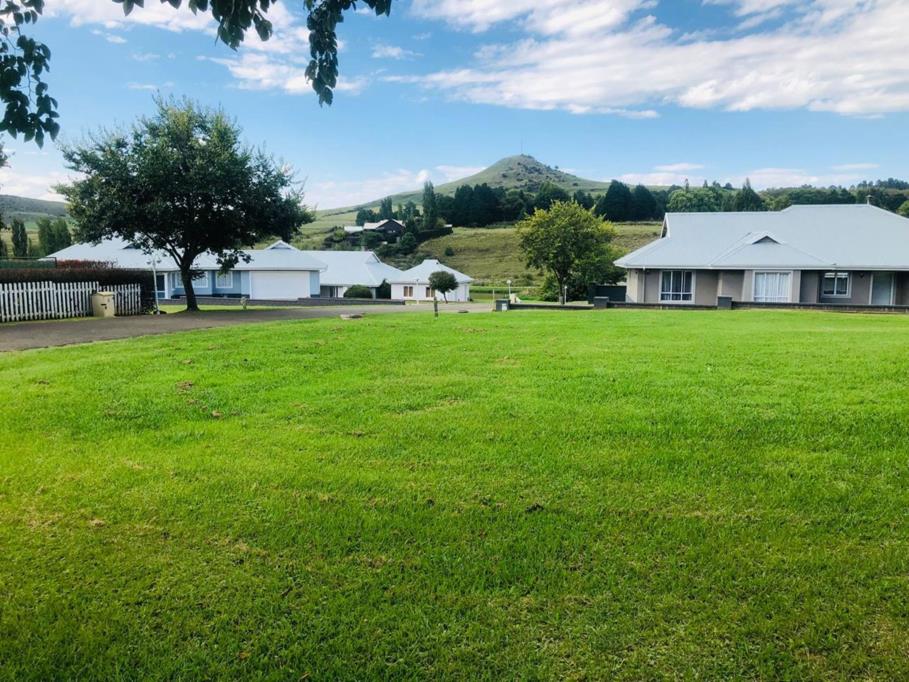 939 m² Land