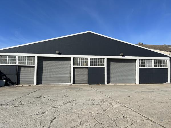 1 880 m² Industrial space