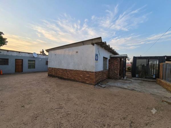2 Bedroom House