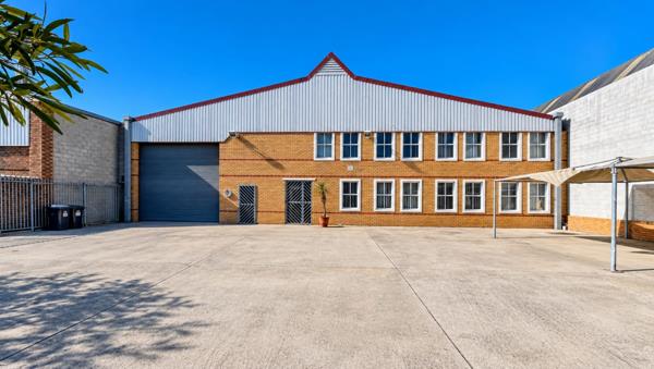 950 m² Industrial space