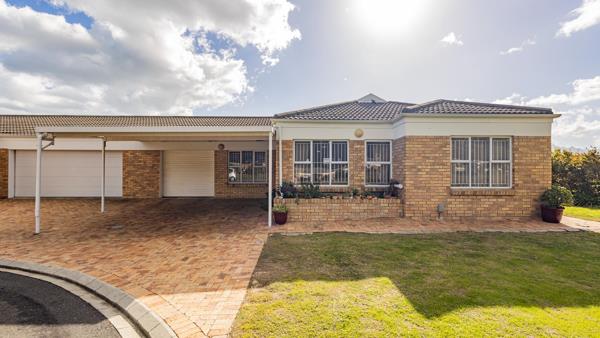 4 Bedroom Townhouse
